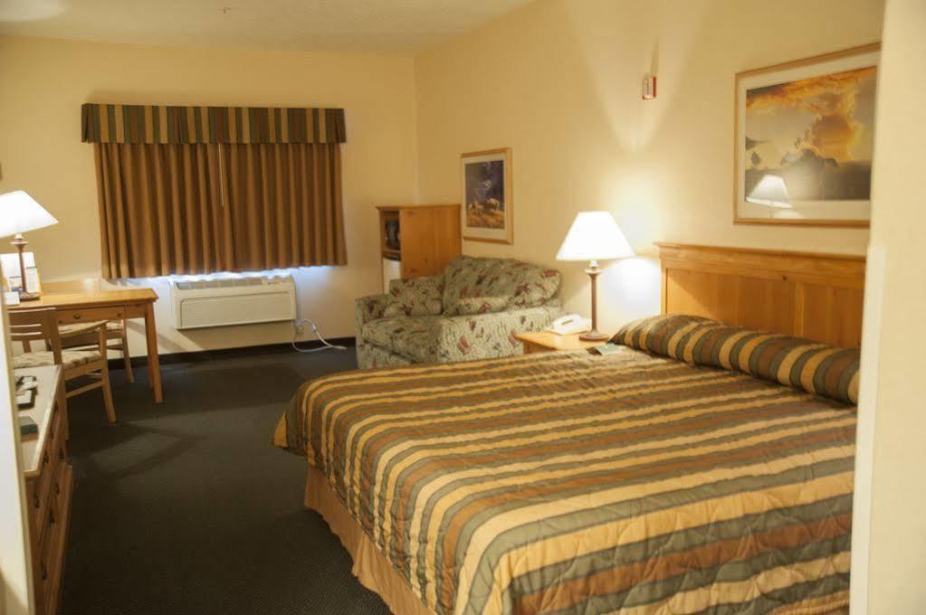 Country Inn & Suites By Radisson, Prineville, Or Exteriör bild